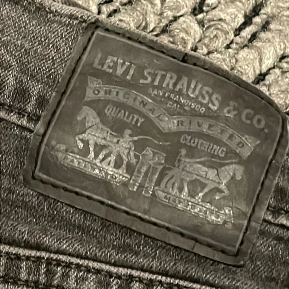 Levi’s Mile High Cropped Wide Leg Jeans Women’s Sz 29 High Waist Classic Casual - Picture 4 of 10